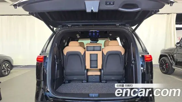 Kia Carnival 2023 — Фото 20/20