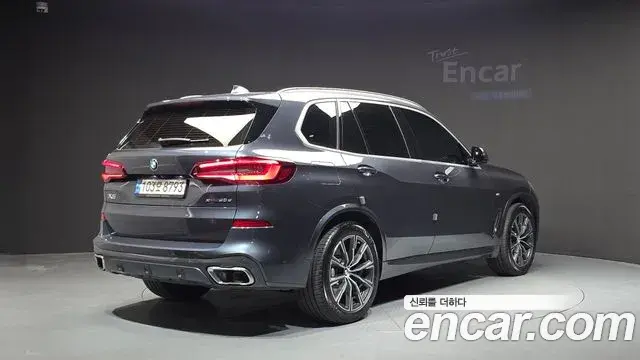 BMW X5 2021 — Фото 2/20