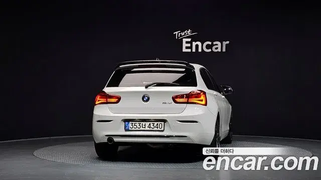 BMW 1 Series 2019 — Фото 3/20