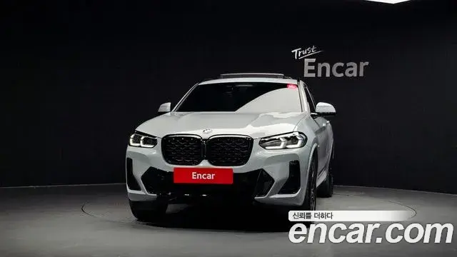 BMW X4 2022 — Фото 3/20