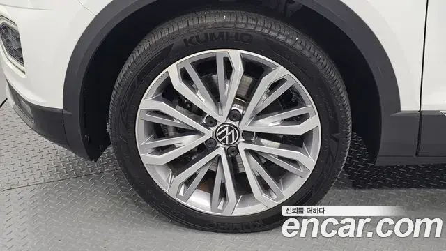 Volkswagen T-Roc 2021 — Şəkil 10/30