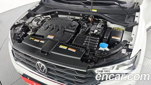Volkswagen T-Roc 2021 — Şəkil 26/30