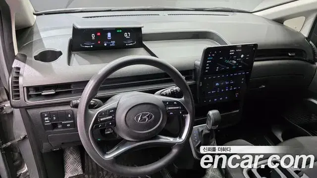 Hyundai Staria 2023 — Фото 7/20