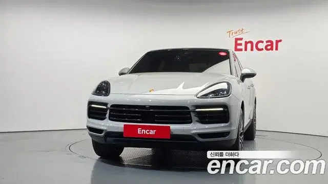 Porsche Cayenne 2020 — Фото 3/20