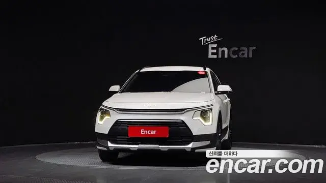 Kia Niro 2025 — Фото 3/20