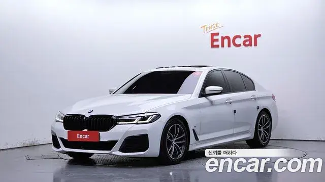 BMW 5 Series 2022 — Фото 1/20