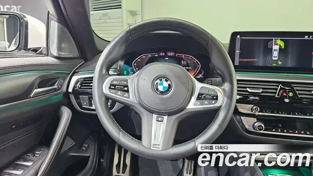 BMW 5 Series 2022 — Фото 13/20