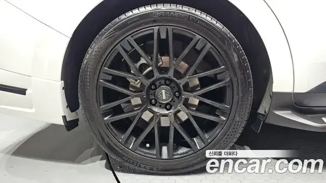 Kia Carnival 2025 — Şəkil 24/37