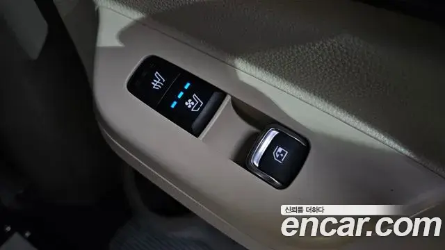 Kia Carnival 2025 — Şəkil 4/37