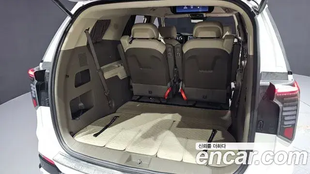 Kia Carnival 2025 — Şəkil 20/37