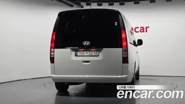 Hyundai Staria 2024 — Фото 4/20
