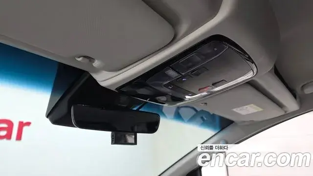 Hyundai Staria 2024 — Фото 18/20