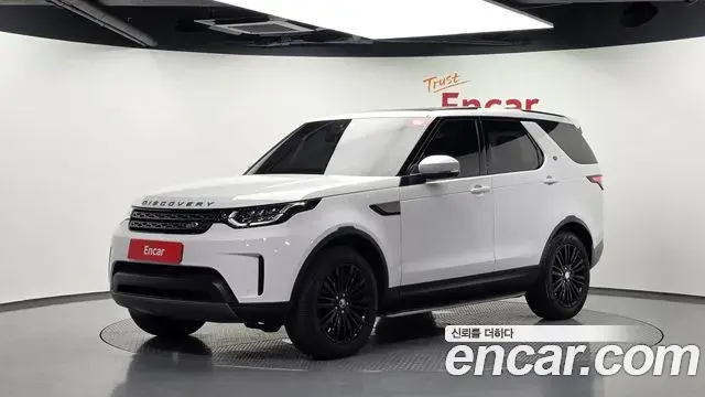 Land Rover Discovery 5 2018 — Фото 1/20