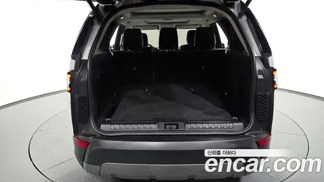 Land Rover Discovery 5 2018 — Фото 20/20