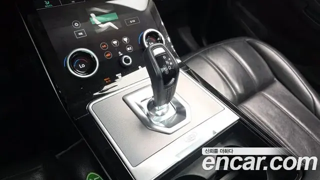 Land Rover Range Rover Evoque 2019 — ფოტო 21/30