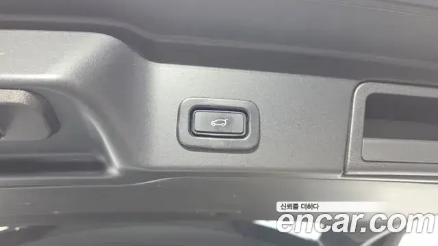 Land Rover Range Rover Evoque 2019 — ფოტო 27/30