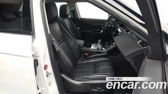 Land Rover Range Rover Evoque 2019 — ფოტო 24/30