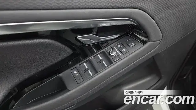 Land Rover Range Rover Evoque 2019 — ფოტო 9/30
