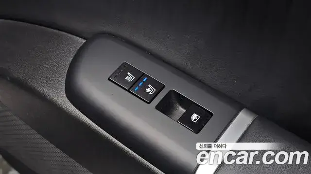Hyundai Grandeur 2023 — Фото 16/20
