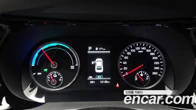 Kia K5 2023 — Photo 22/31