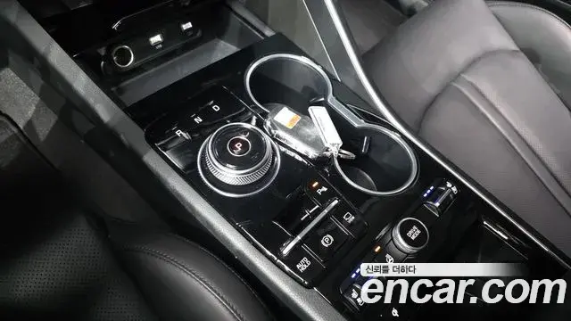 Kia K5 2023 — Photo 3/31