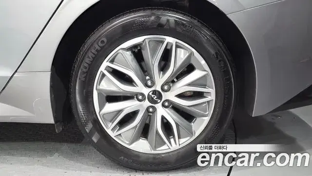 Kia K5 2023 — Photo 26/31