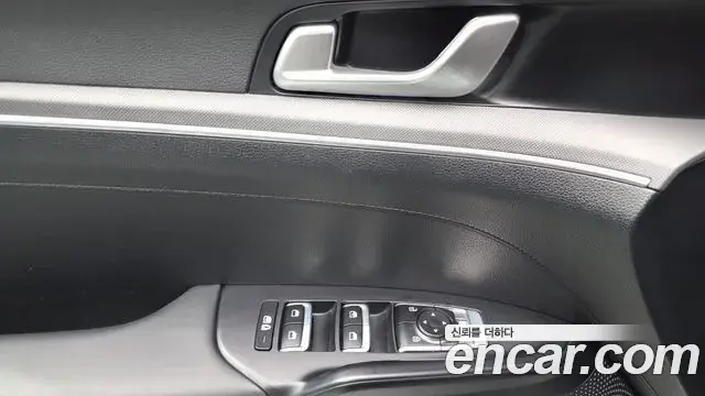 Kia K5 2023 — Photo 6/31