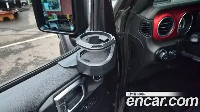 Jeep Wrangler 2019 — Фото 13/20