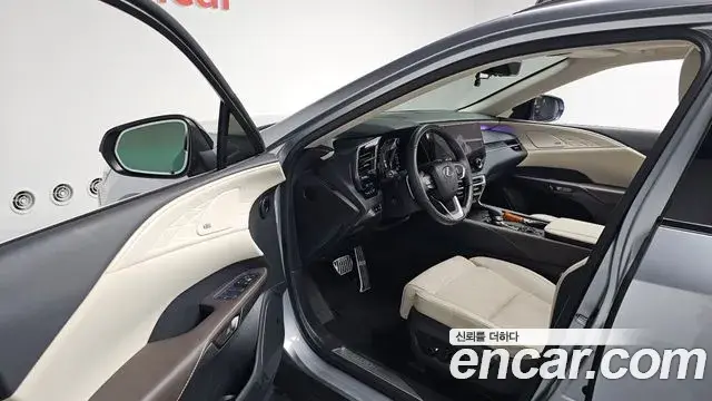 Lexus RX350h 2025 — Фото 10/20