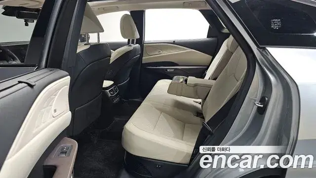 Lexus RX350h 2025 — Şəkil 18/37