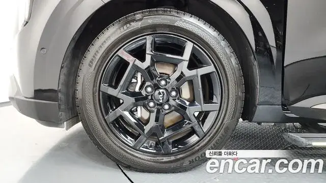 Kia Carnival 2024 — Photo 5/20