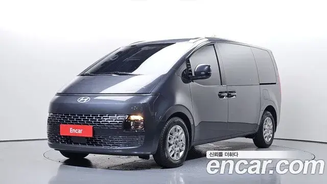Hyundai Staria 2024 — Фото 1/20