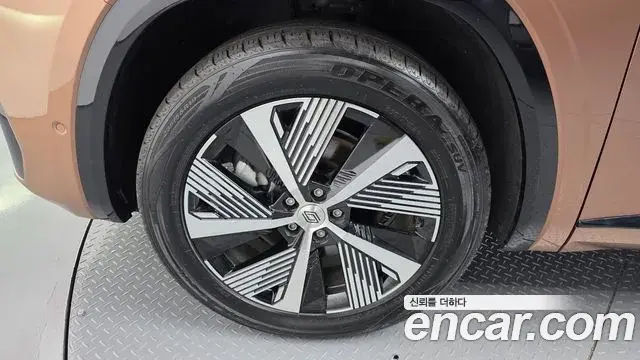 Renault Samsung Grand Koleos 2024 — Photo 25/35