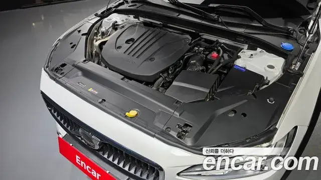 Volvo V90 Cross Country 2024 — ფოტო 17/20