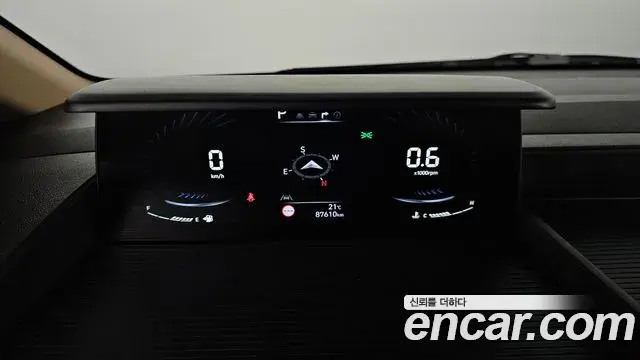 Hyundai Staria 2023 — Фото 7/20