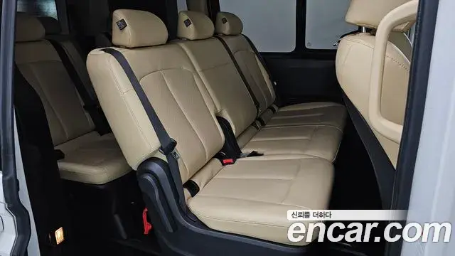 Hyundai Staria 2023 — Фото 11/20