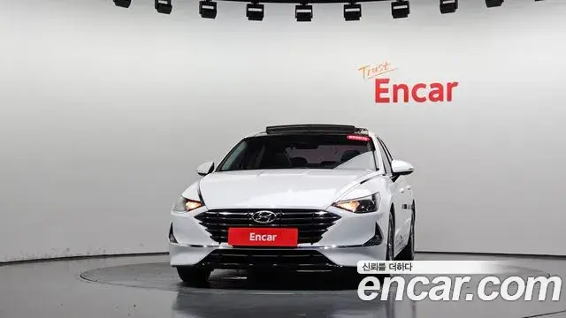 Hyundai Sonata 2019 — Фото 3/20