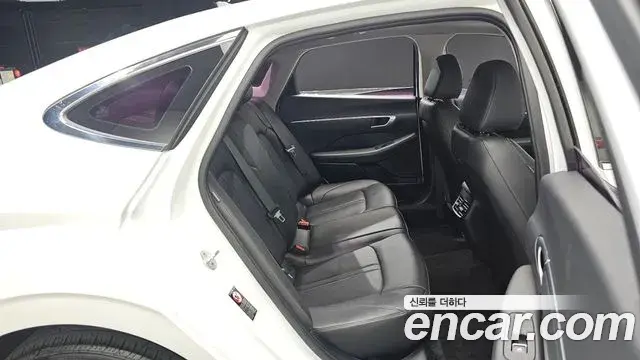 Hyundai Sonata 2019 — Фото 11/20