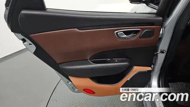 Renault Samsung SM6 2020 — ფოტო 25/33