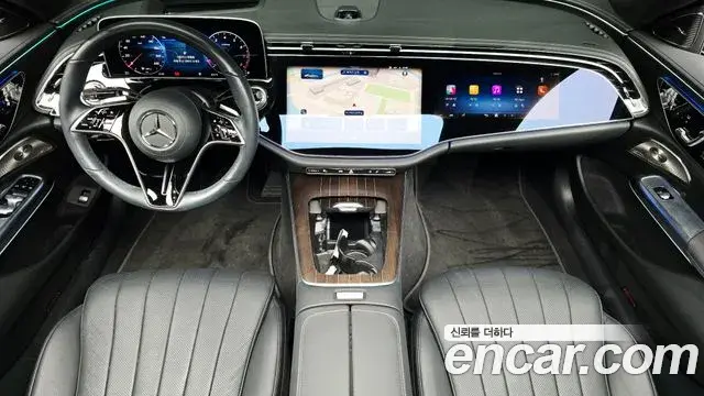 Mercedes-Benz E-Class 2024 — Фото 7/20
