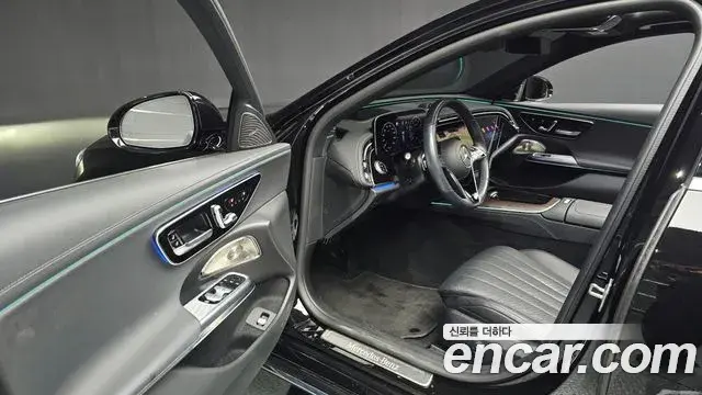 Mercedes-Benz E-Class 2024 — Фото 10/20
