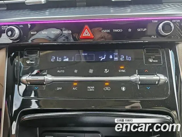 Kia Carnival 2021 — Фото 13/19