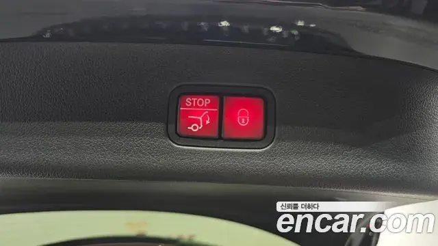 Mercedes-Benz GLC-Class 2024 — Photo 19/35