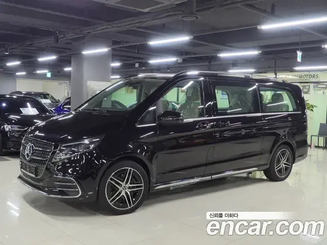 Mercedes-Benz V-Class 2025 — ფოტო 7/18