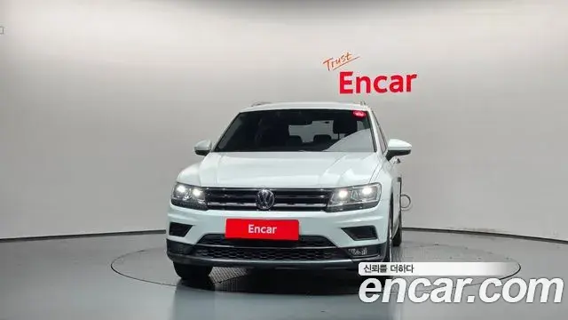 Volkswagen Tiguan 2018 — Фото 3/20