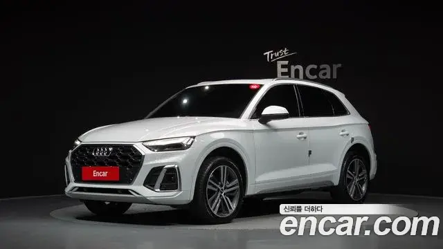 Audi Q5 2021 — Фото 1/20