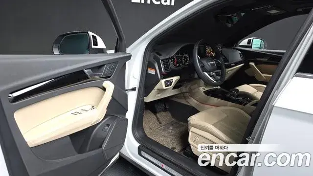Audi Q5 2021 — Фото 10/20