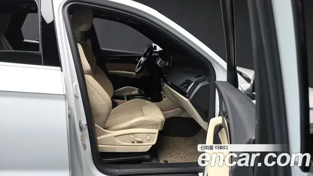 Audi Q5 2021 — Фото 11/20