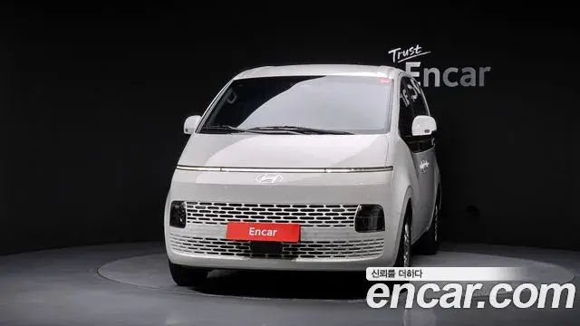 Hyundai Staria 2024 — Фото 3/20