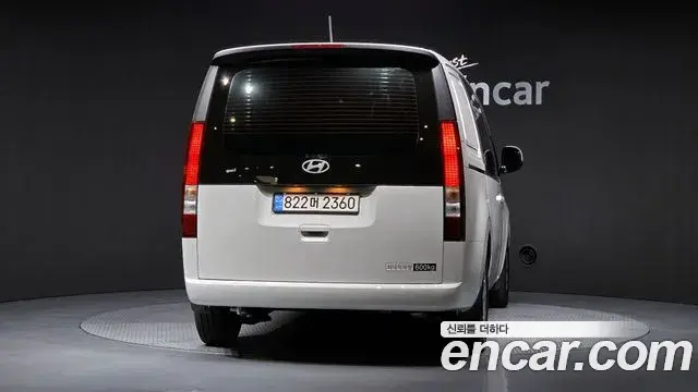 Hyundai Staria 2024 — Фото 4/20
